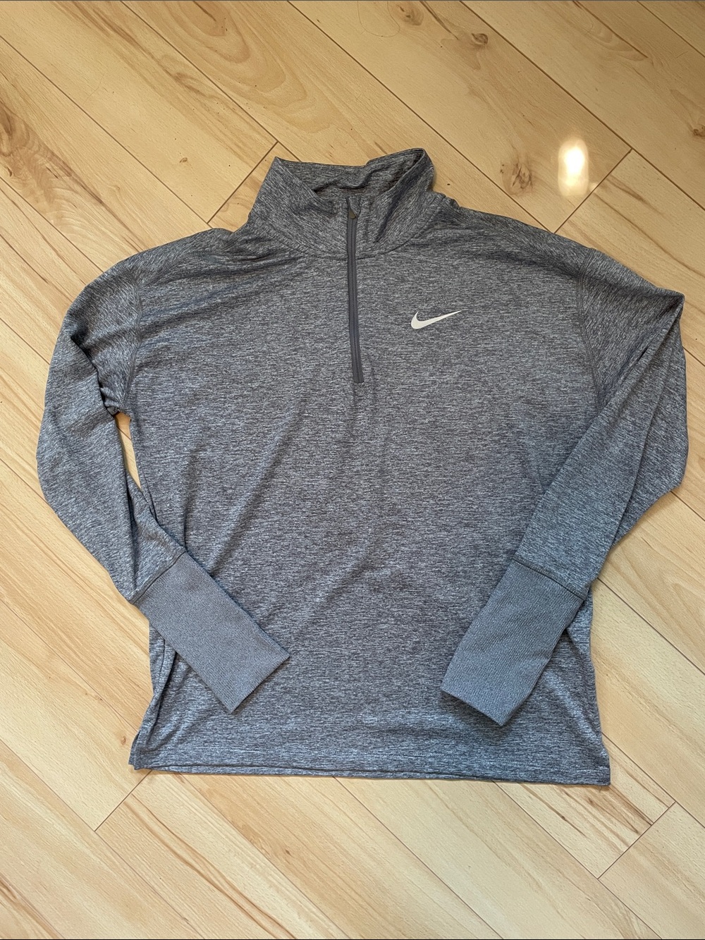 Nike Women’s Sz M Heather Gray Quarter Zip Performance Pullover